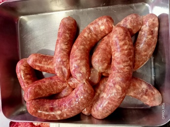 Beef and pork sausages (by weight 1kg)