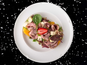 Salata de vita cu ciuperci stridii fierte si varza de Bruxelles Salata de vita cu ciuperci stridii fierte si varza de Bruxelles
