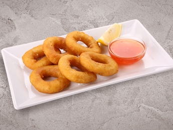 Squid rings with sauce